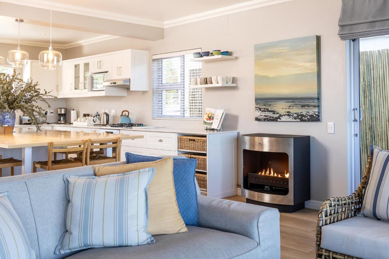 Seapearl Oceanfront Villa And Cottage Hermanus Buitenkant foto