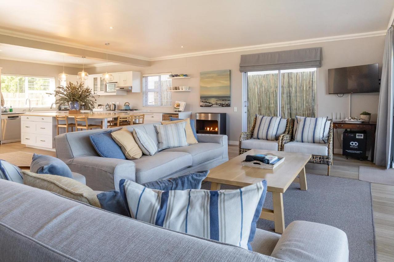Seapearl Oceanfront Villa And Cottage Hermanus Buitenkant foto