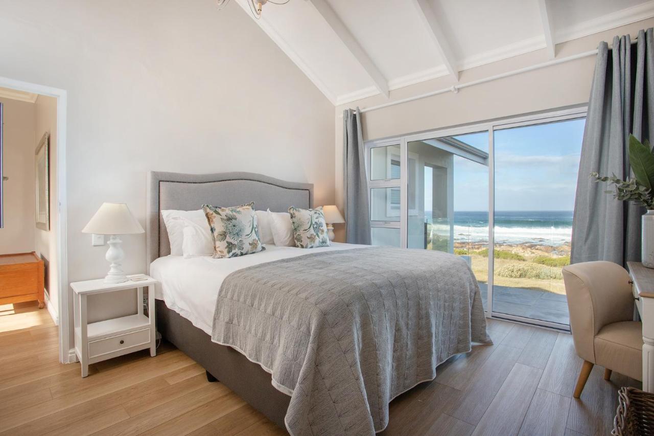 Seapearl Oceanfront Villa And Cottage Hermanus Buitenkant foto