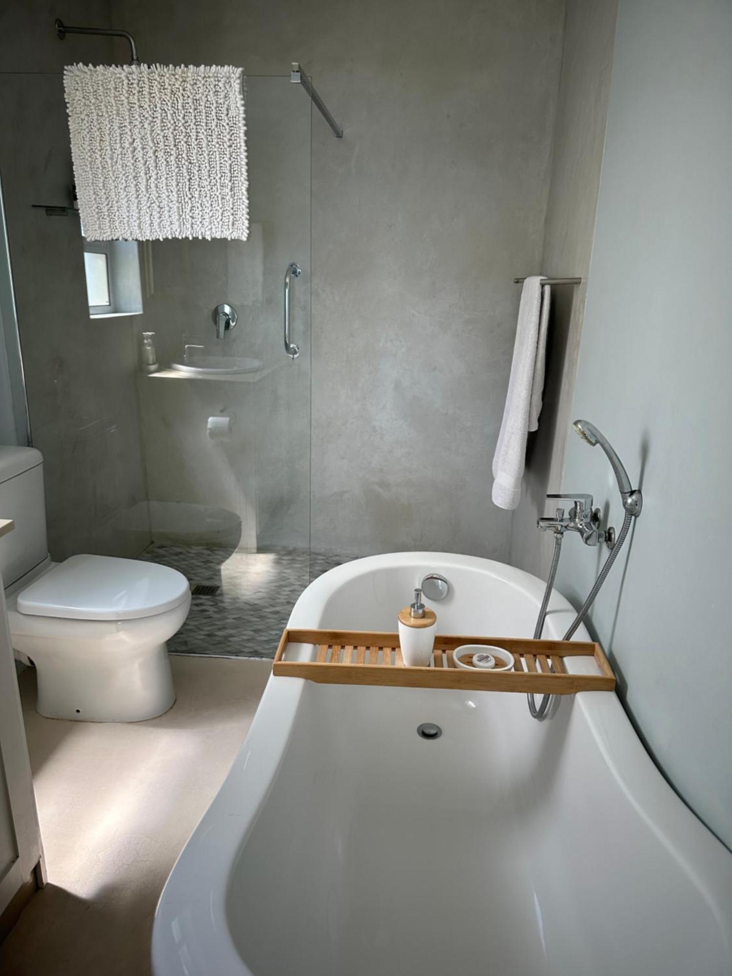 Seapearl Oceanfront Villa And Cottage Hermanus Buitenkant foto