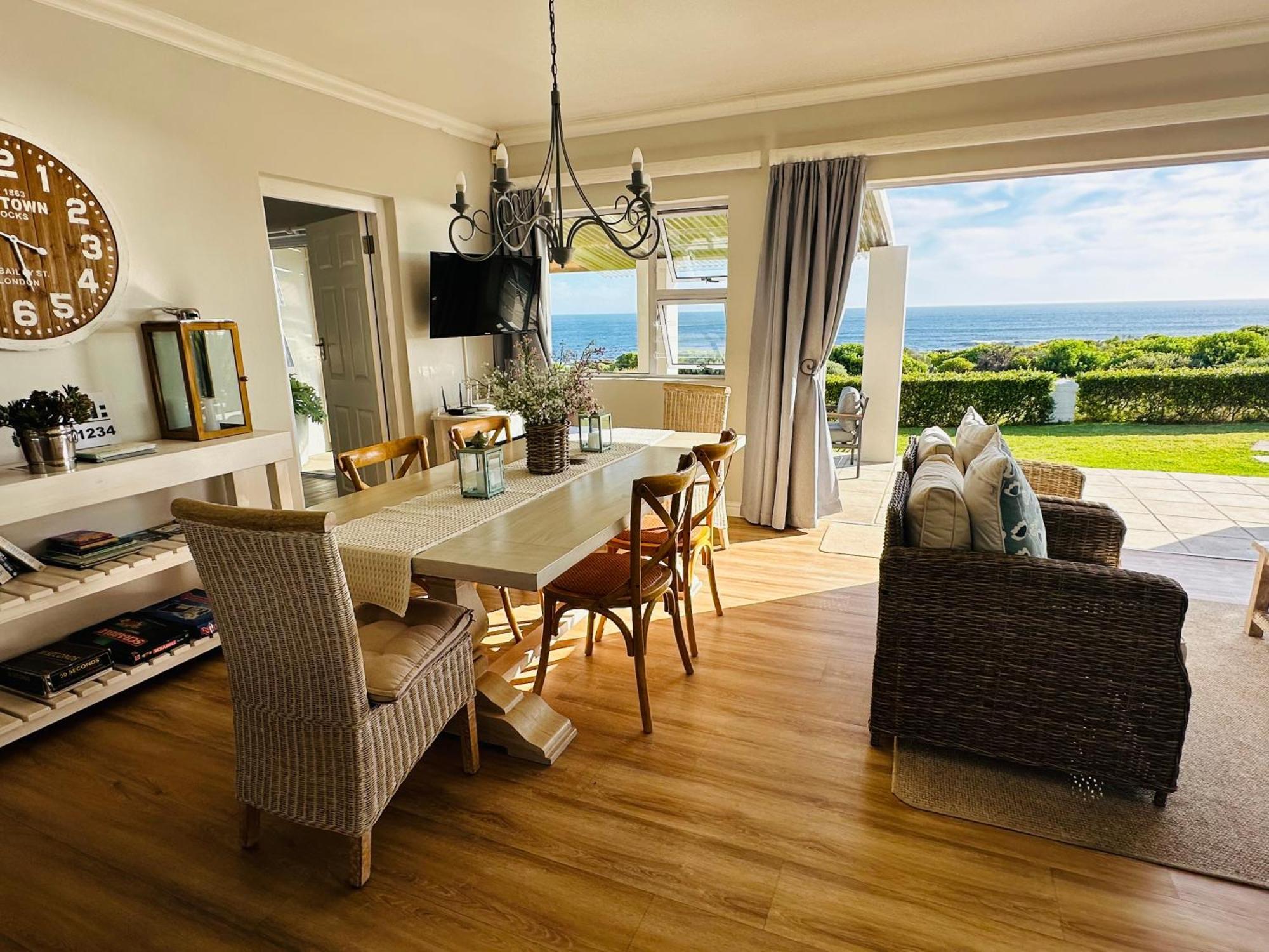 Seapearl Oceanfront Villa And Cottage Hermanus Buitenkant foto