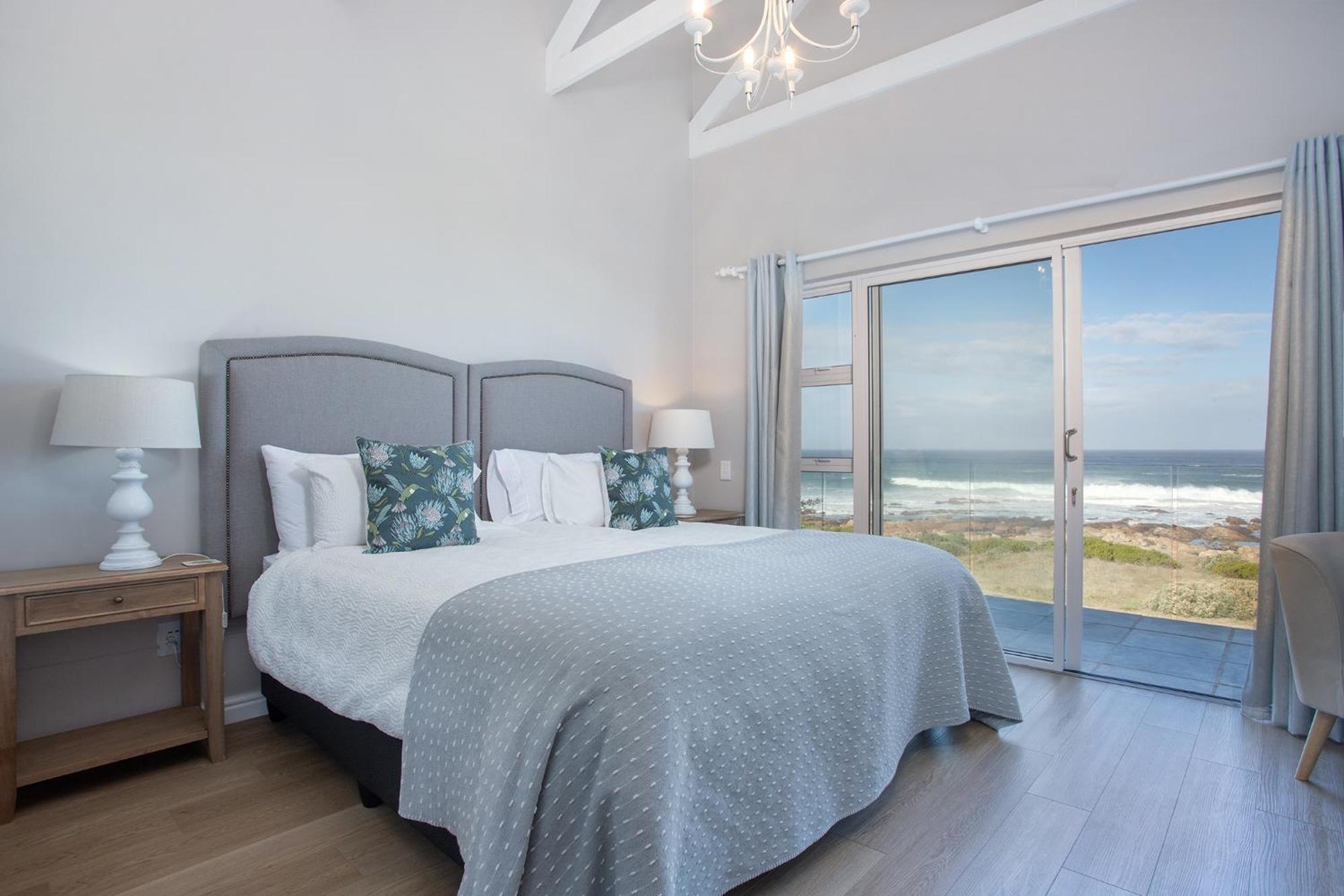 Seapearl Oceanfront Villa And Cottage Hermanus Buitenkant foto